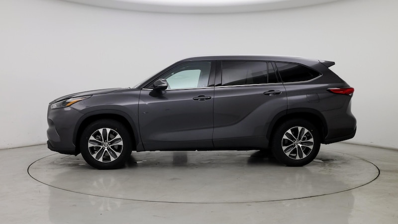 2022 Toyota Highlander XLE 3