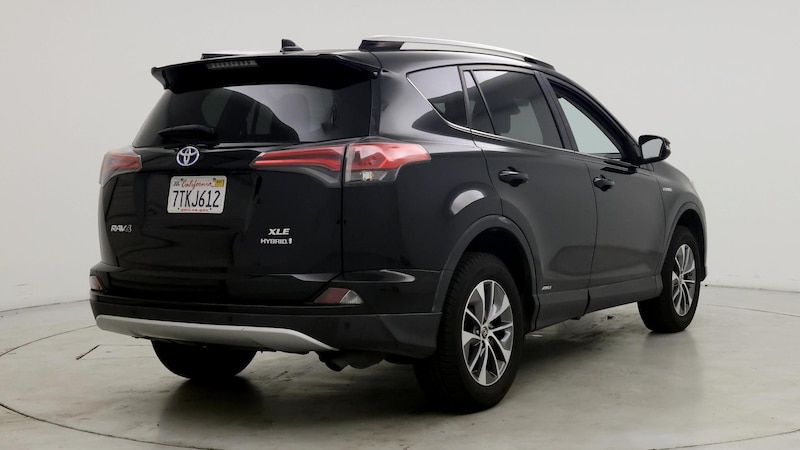 2016 Toyota RAV4 XLE 8