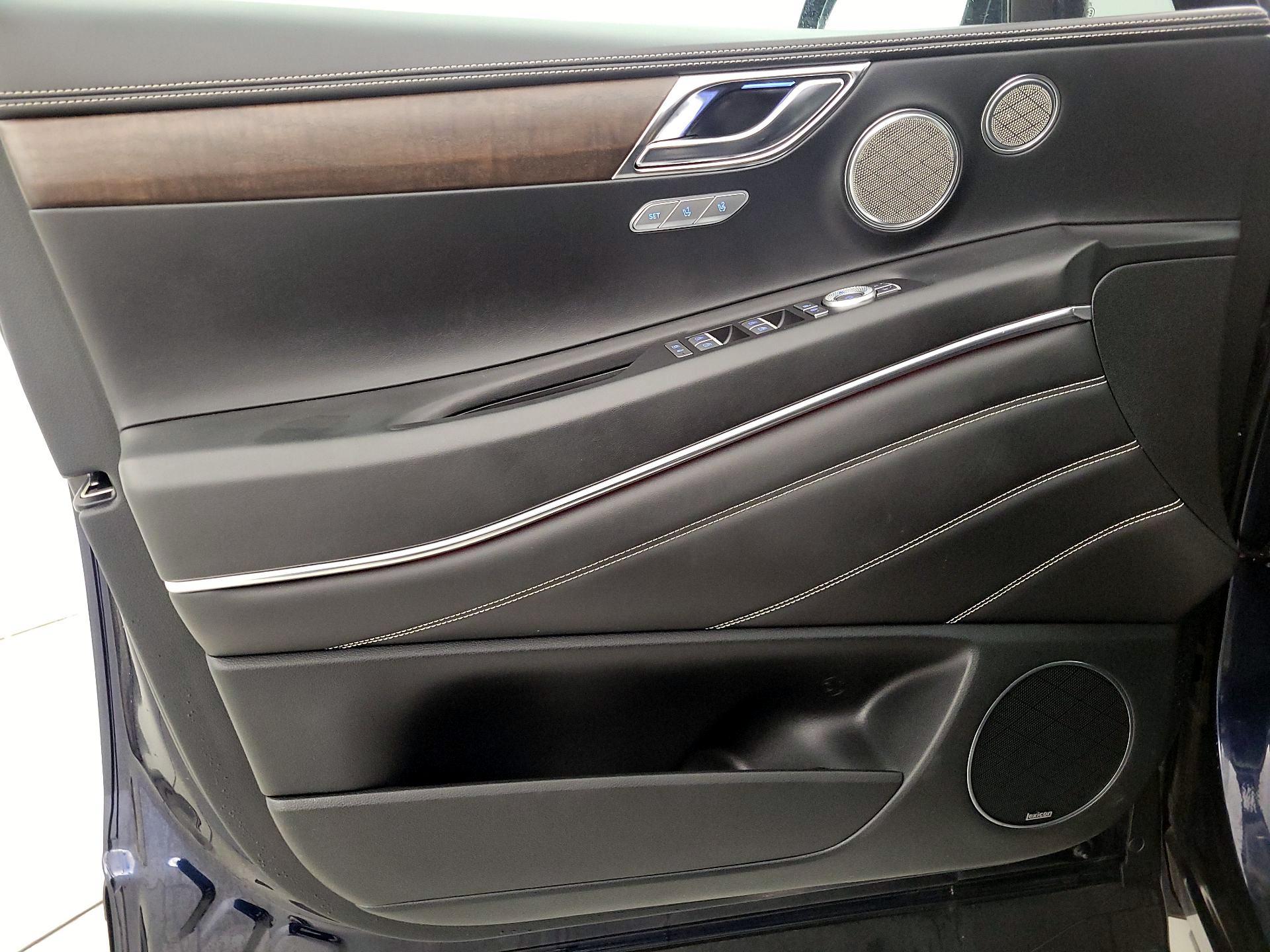 Thumbnail: 2024 Genesis GV80 - 12