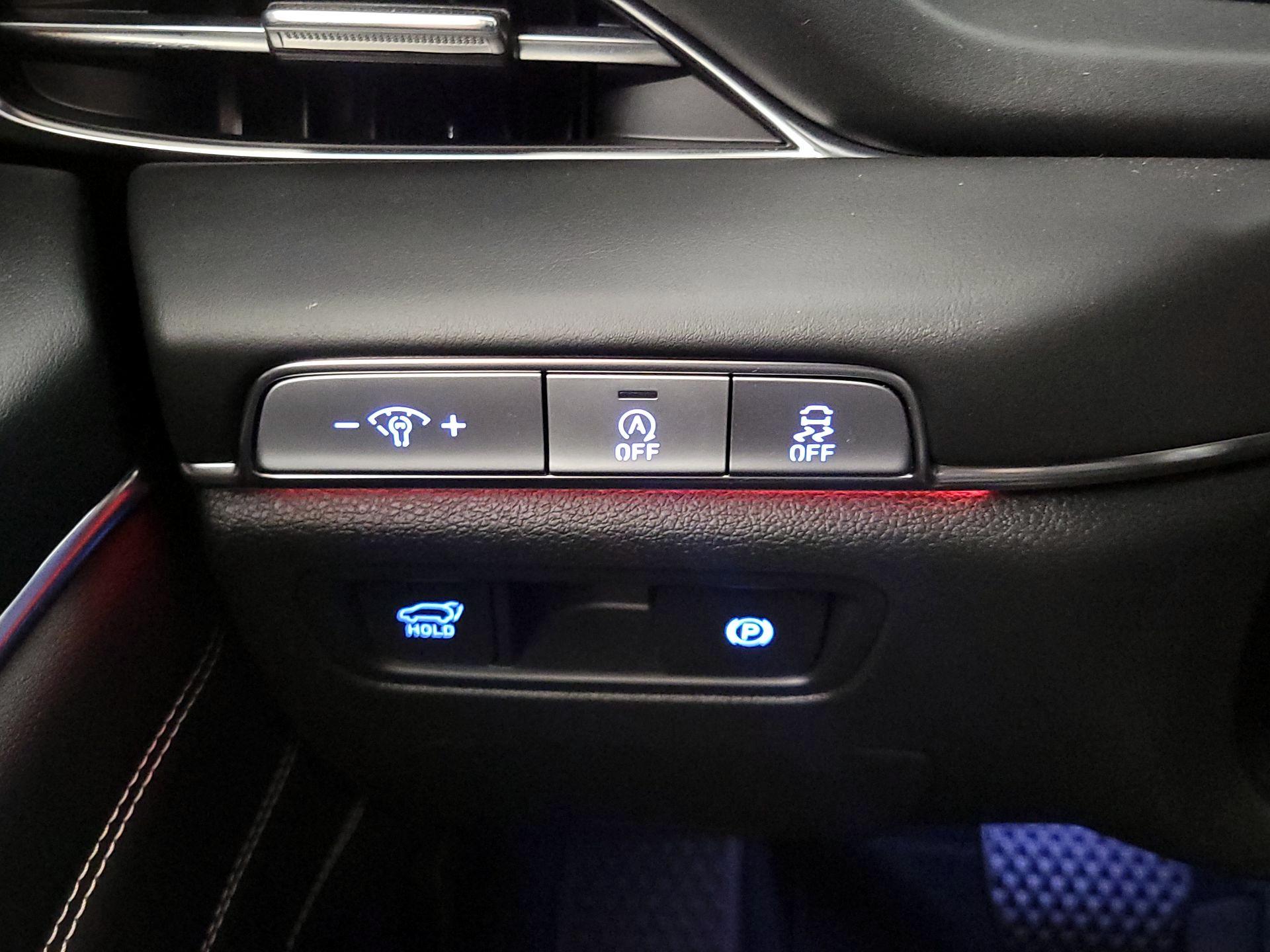 Thumbnail: 2024 Genesis GV80 - 13