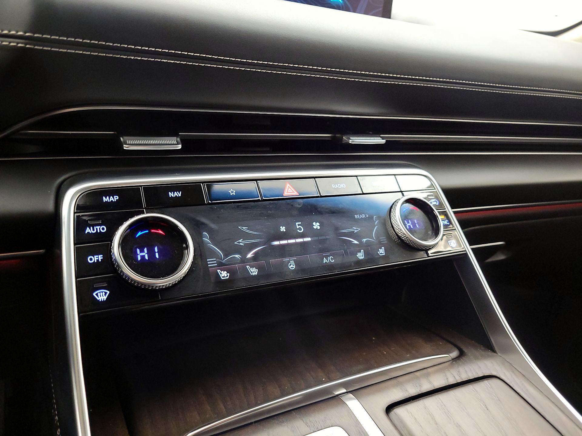 Thumbnail: 2024 Genesis GV80 - 17