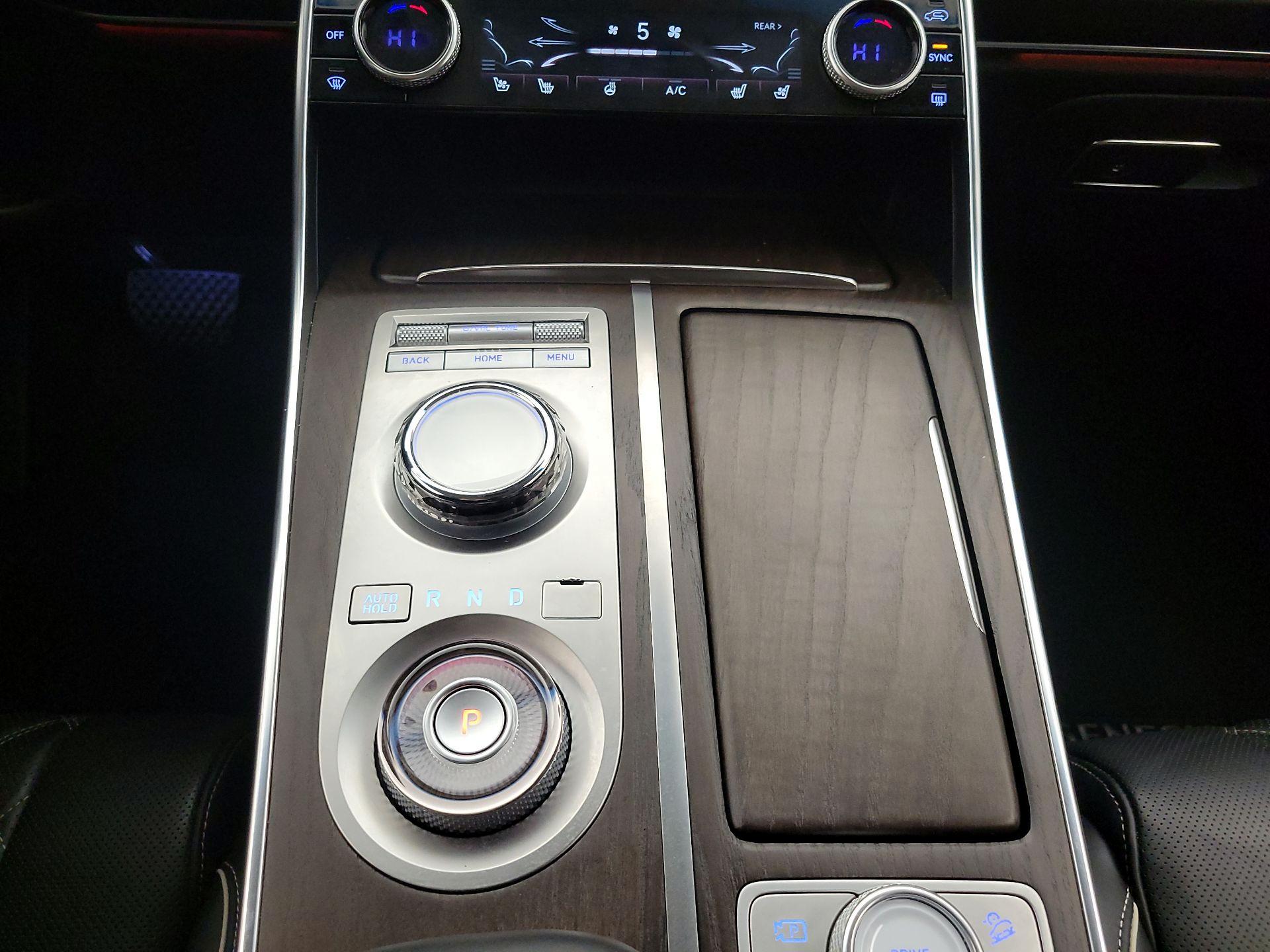 Thumbnail: 2024 Genesis GV80 - 18