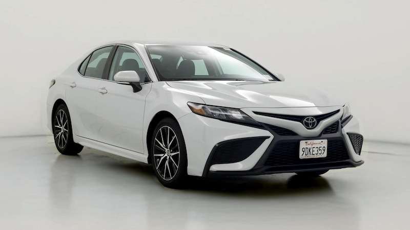 2023 Toyota Camry SE Hero Image