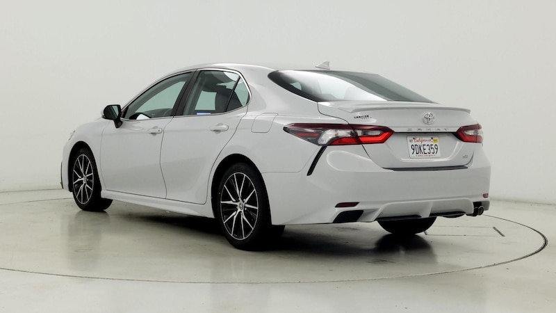 2023 Toyota Camry SE 2