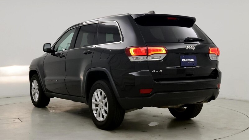 2022 Jeep Grand Cherokee Laredo 2