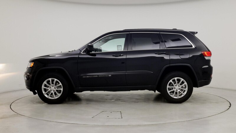 2022 Jeep Grand Cherokee Laredo 3