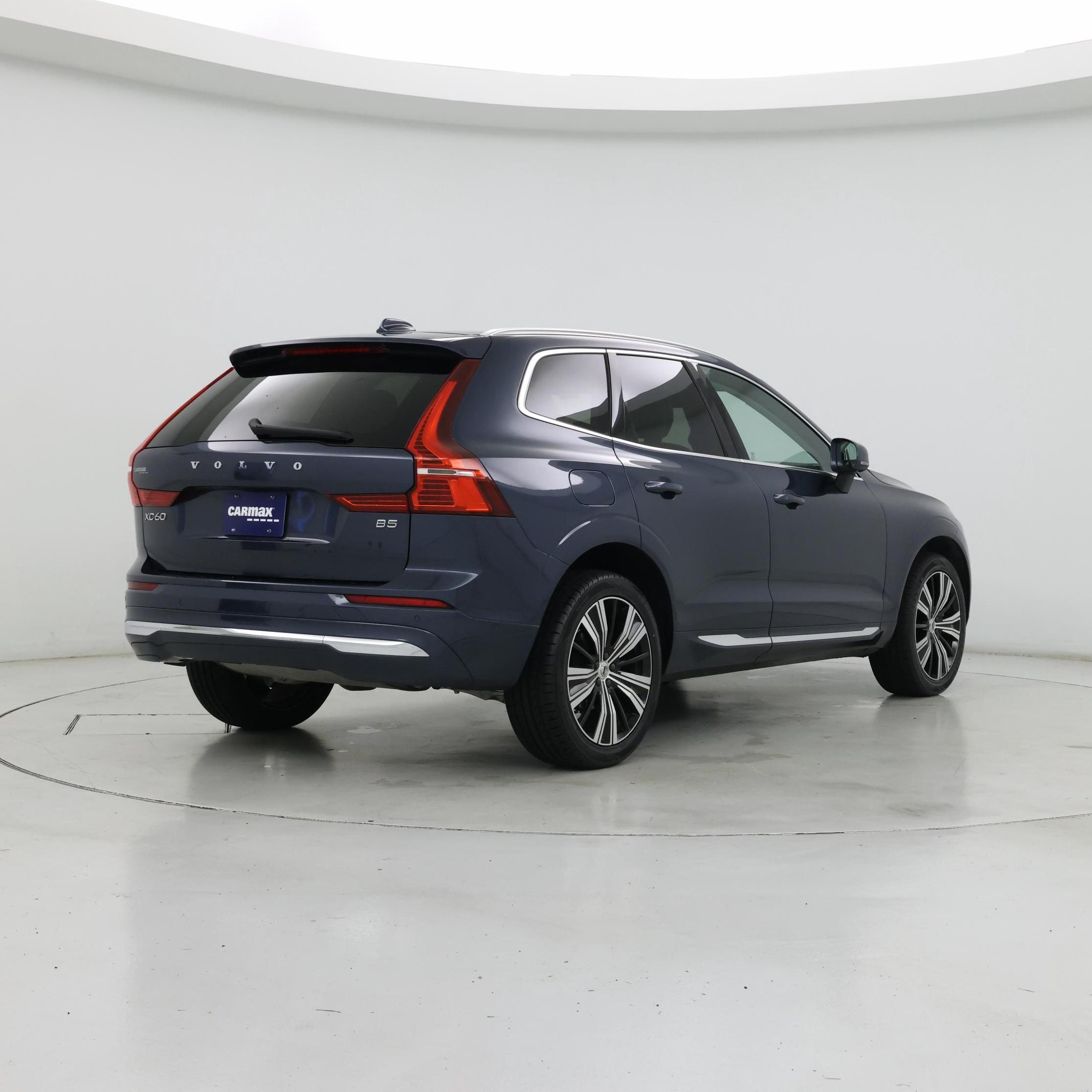 Thumbnail: 2023 Volvo XC60 - 8