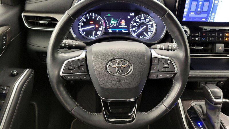 2021 Toyota Highlander Limited 10