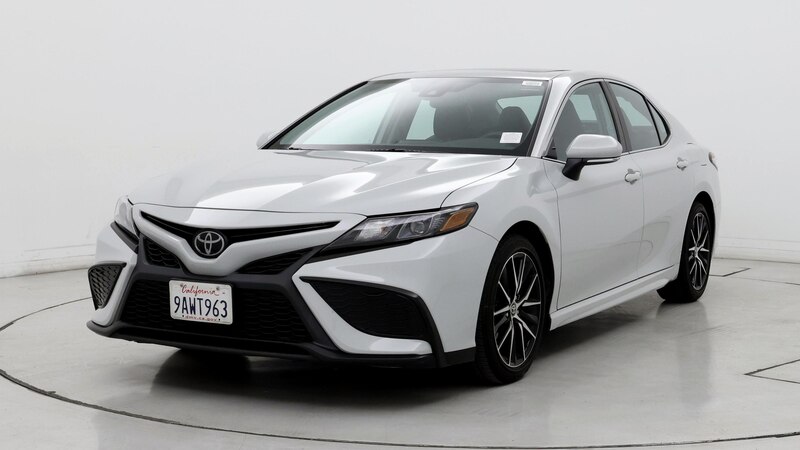 2022 Toyota Camry SE 4