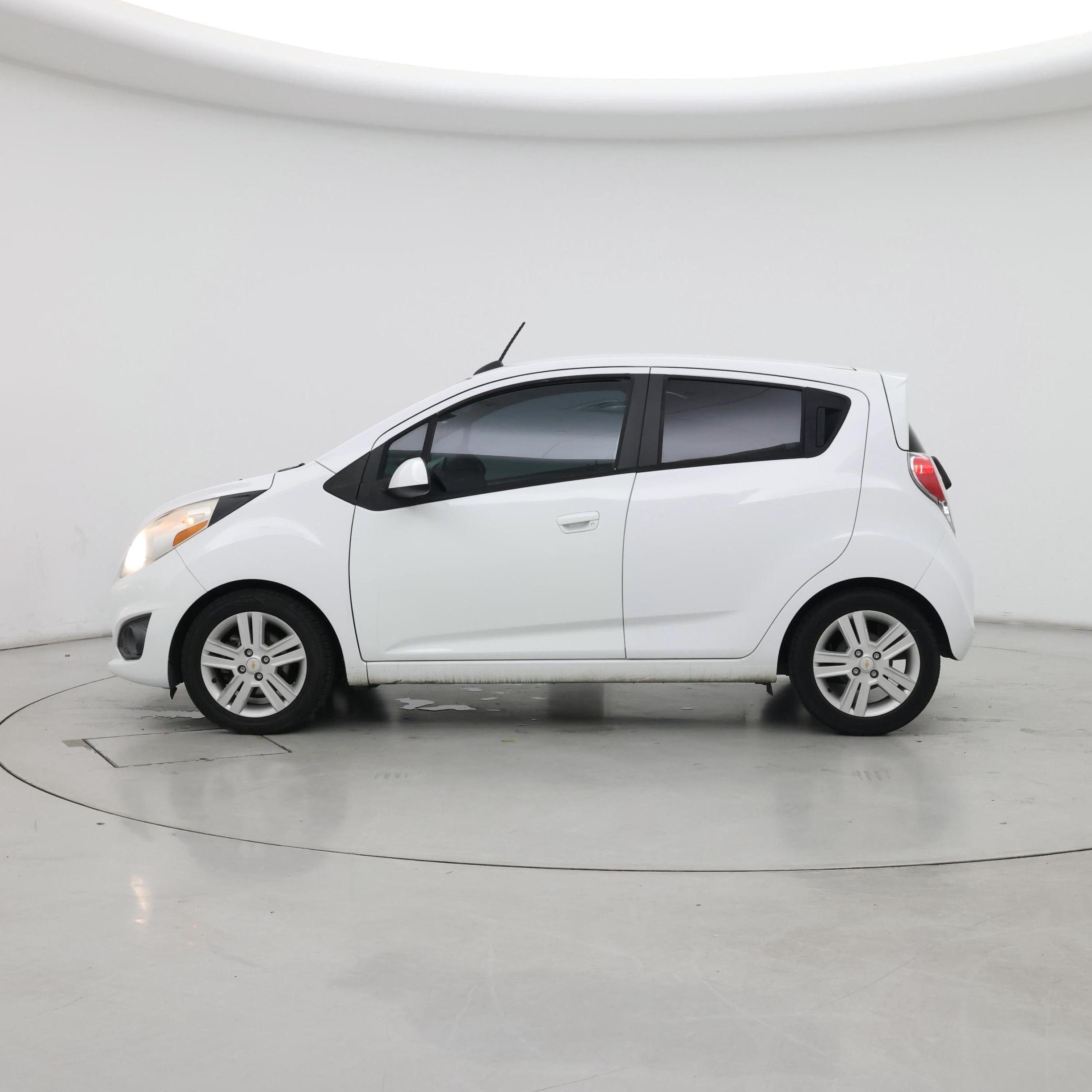 Thumbnail: 2015 Chevrolet Spark - 3