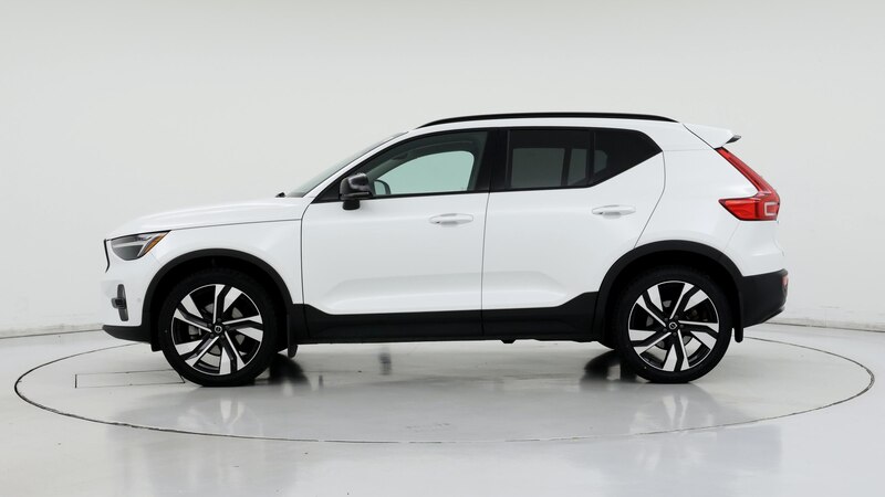 2023 Volvo XC40 B5 Plus 3