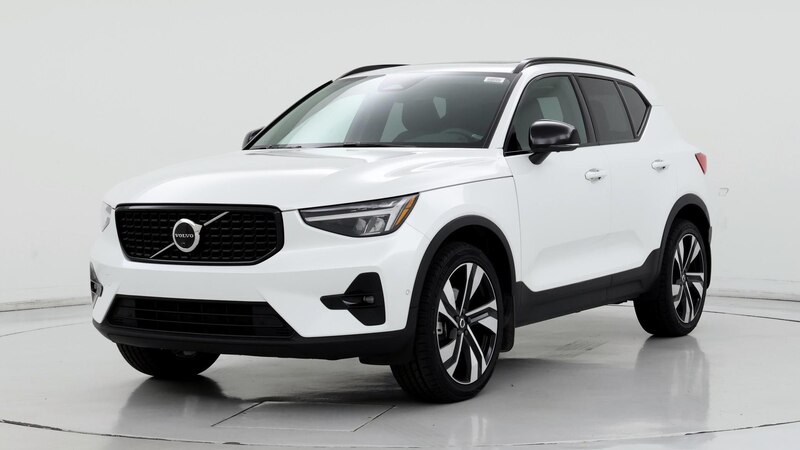 2023 Volvo XC40 B5 Plus 4