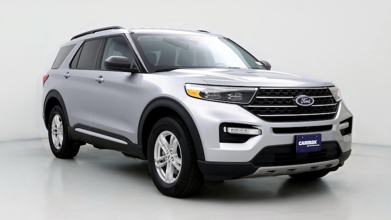 2023 Ford Explorer XLT Hero Image