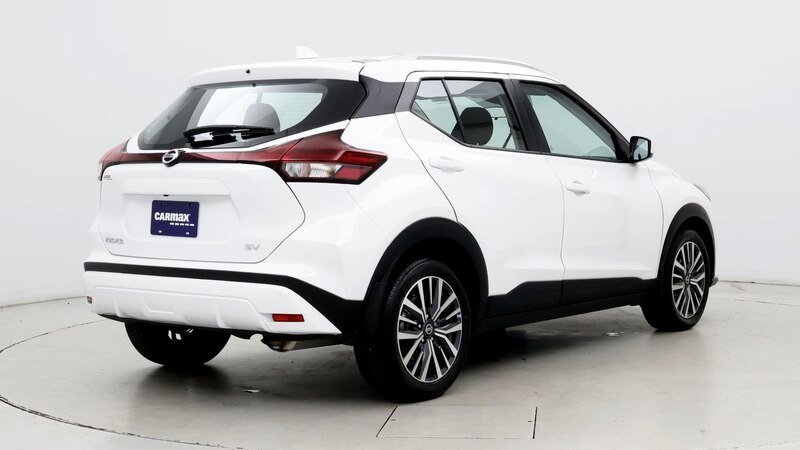 2021 Nissan Kicks SV 8