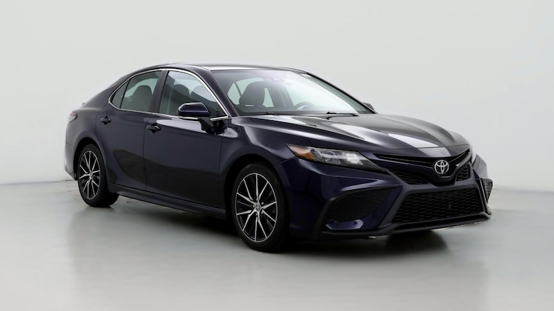 2022 Toyota Camry SE Hero Image