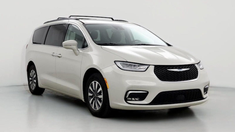 2021 Chrysler Pacifica Hybrid Touring Hero Image