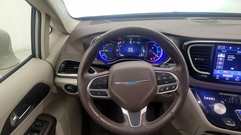 2021 Chrysler Pacifica Hybrid Touring 10