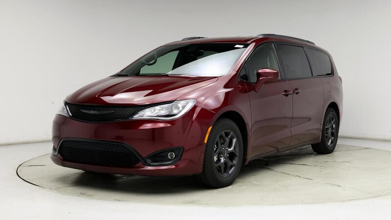 2018 Chrysler Pacifica Touring L 4