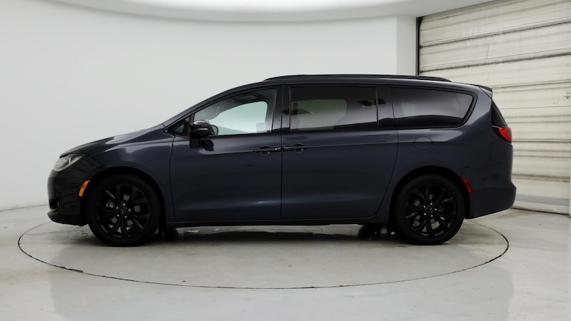 2020 Chrysler Pacifica  3