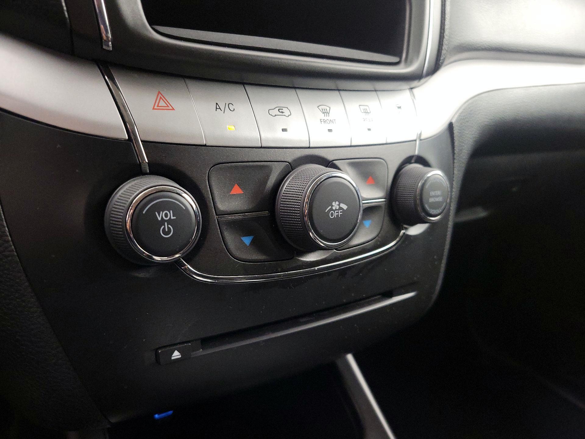 Thumbnail: 2020 Dodge Journey - 16