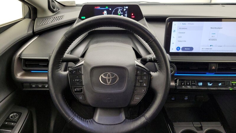 2023 Toyota Prius Limited 10