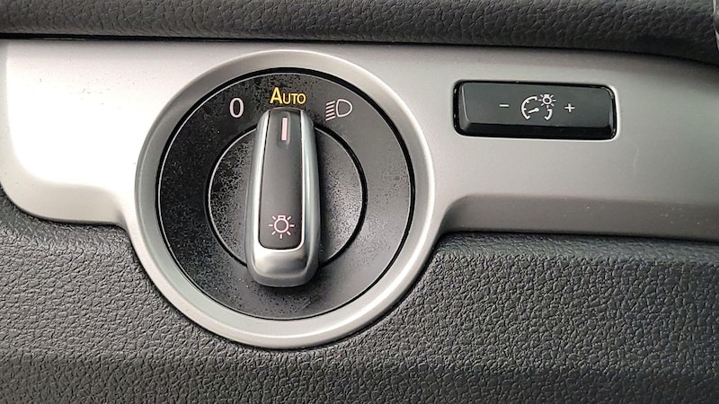 2014 Volkswagen Passat Wolfsburg Edition 13