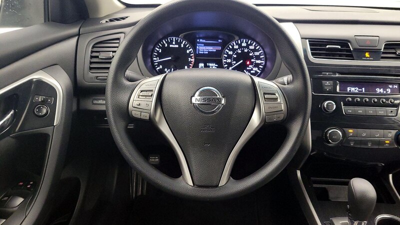 2014 Nissan Altima S 10