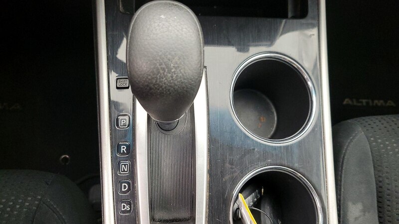 2014 Nissan Altima S 16