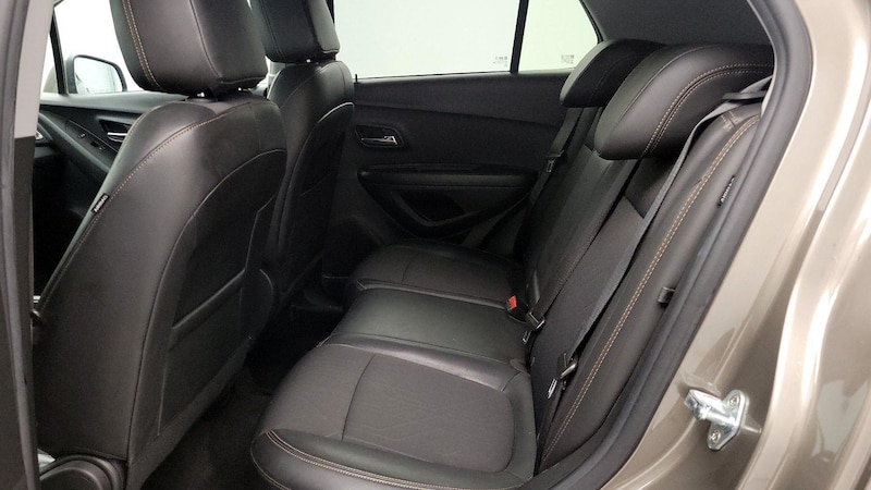 2021 Chevrolet Trax LT 19