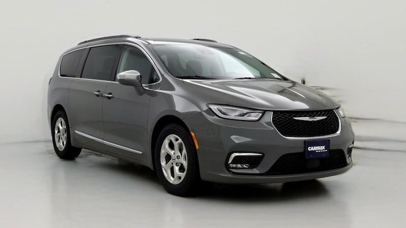 2022 Chrysler Pacifica Limited Hero Image