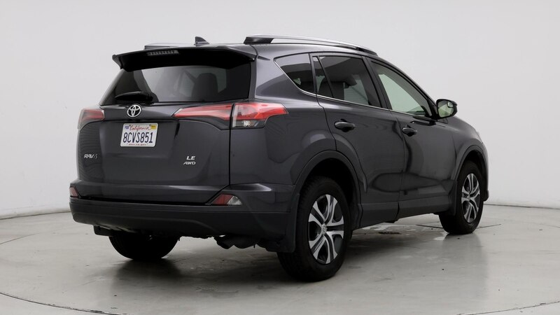 2018 Toyota RAV4 LE 8