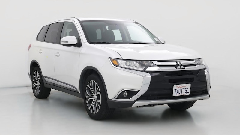 2016 Mitsubishi Outlander SE Hero Image