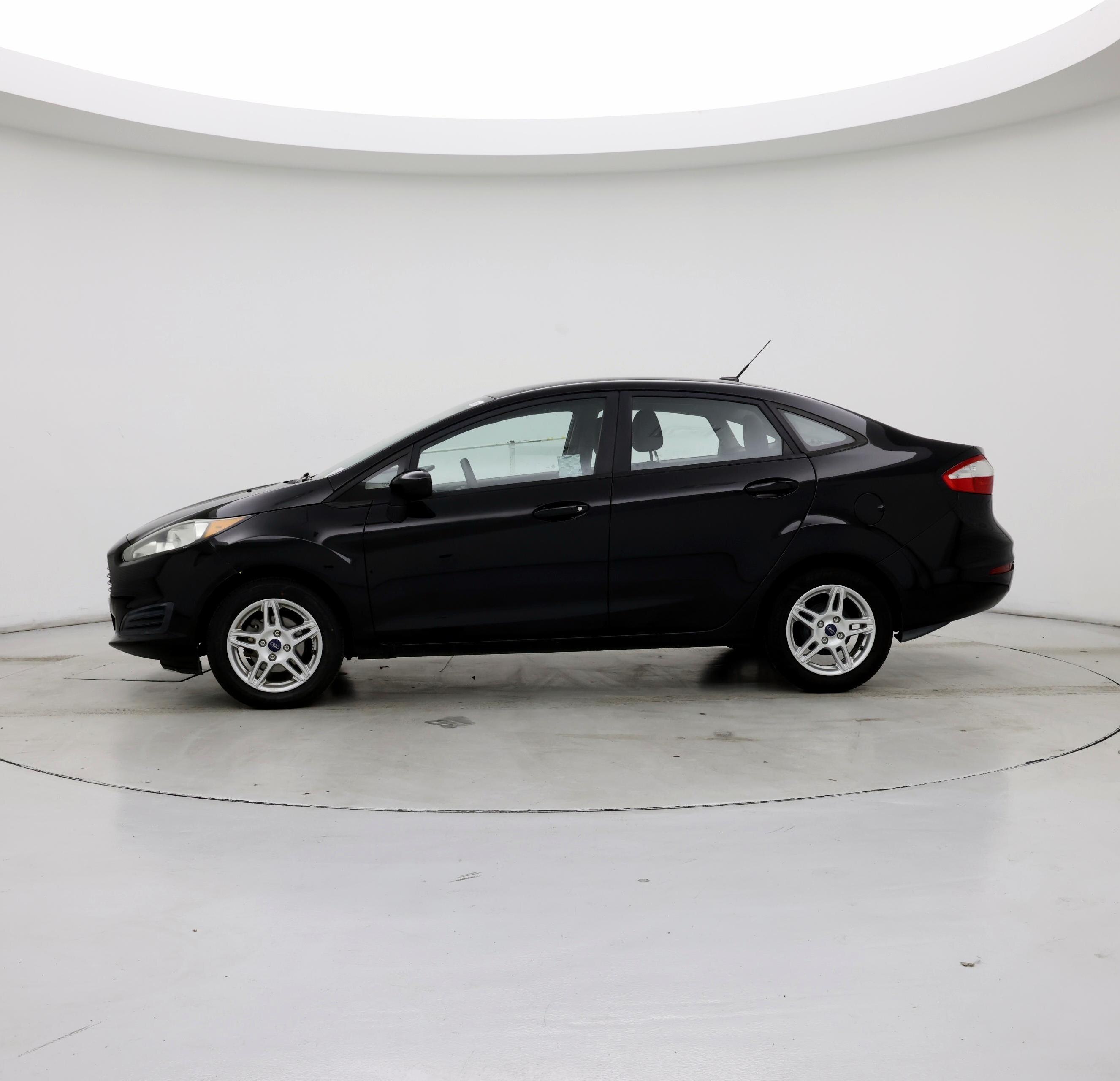 Thumbnail: 2017 Ford Fiesta - 3