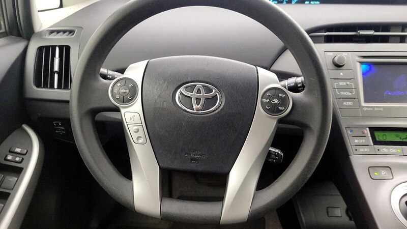 2014 Toyota Prius Three 10