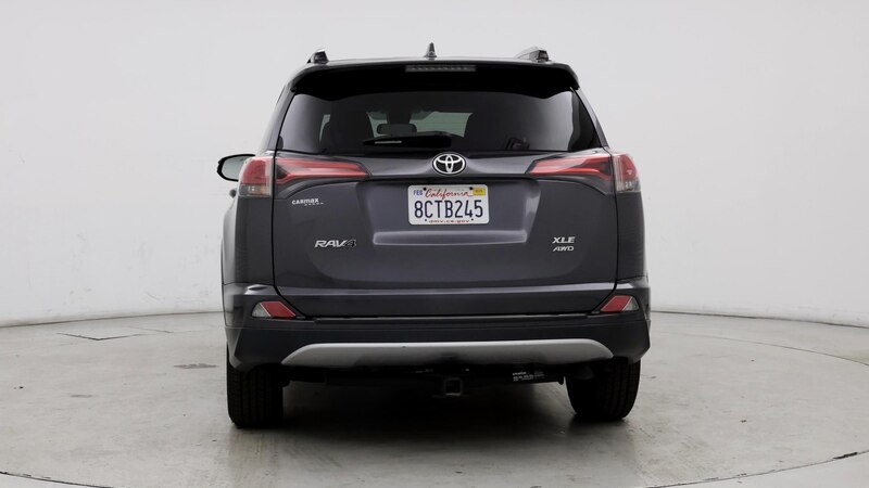 2018 Toyota RAV4 XLE 6