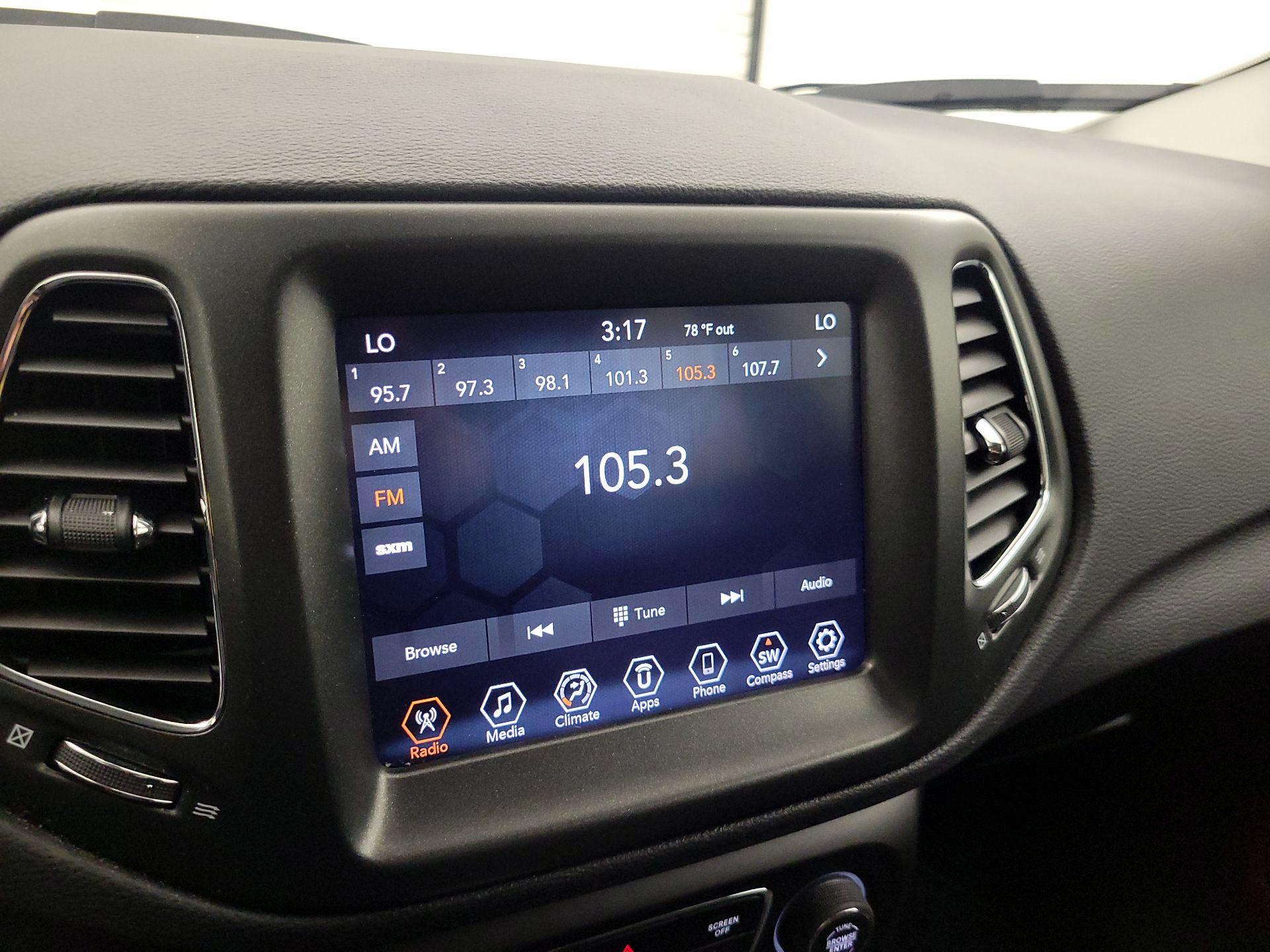 Thumbnail: 2021 Jeep Compass - 15