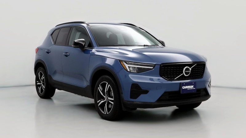 2024 Volvo XC40 B5 Core Hero Image