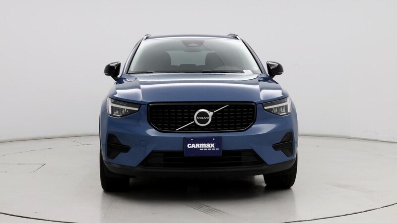 2024 Volvo XC40 B5 Core 5