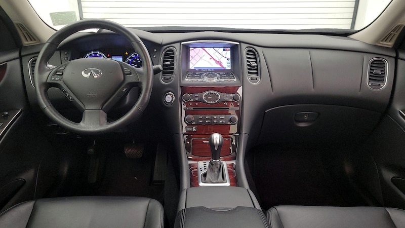 2017 INFINITI QX50  9