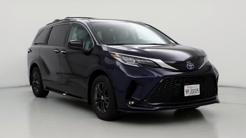 2024 Toyota Sienna XSE Hero Image