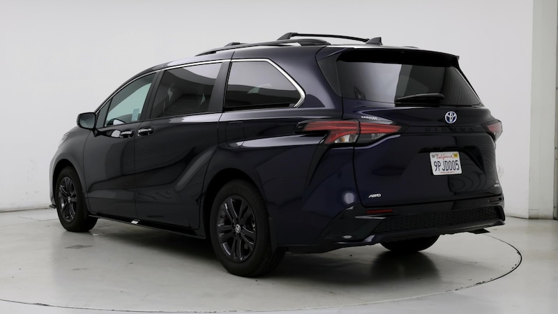 2024 Toyota Sienna XSE 2