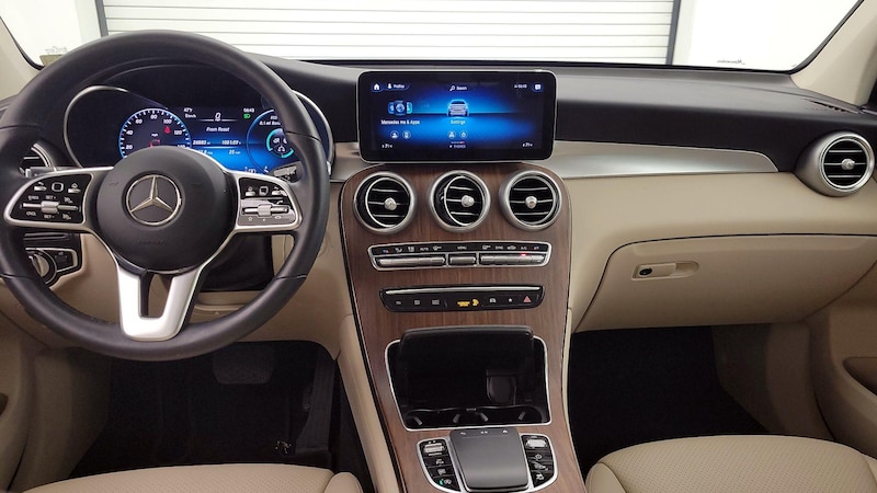 2022 Mercedes-Benz GLC 300 9