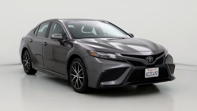 2022 Toyota Camry SE Hero Image