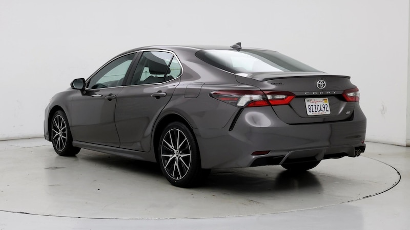 2022 Toyota Camry SE 2