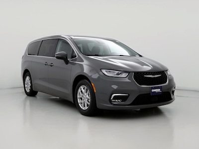 2023 Chrysler Pacifica Touring L -
                None CA