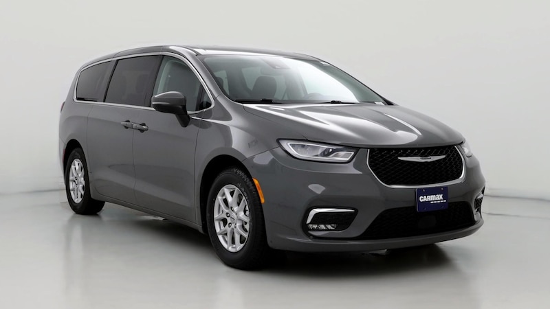 2023 Chrysler Pacifica Touring L Hero Image