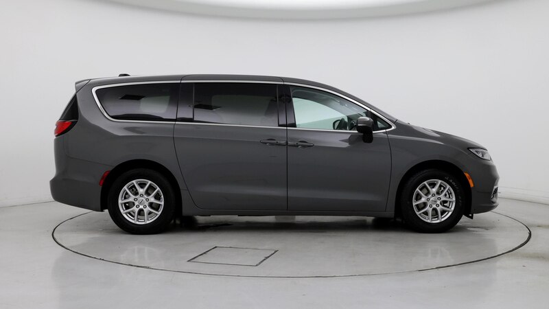 2023 Chrysler Pacifica Touring L 7