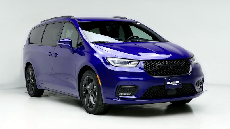 2021 Chrysler Pacifica Touring L Hero Image