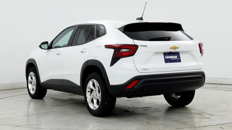 2024 Chevrolet Trax LS 2