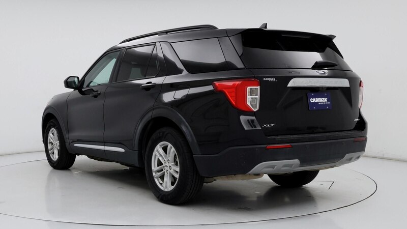 2023 Ford Explorer XLT 2